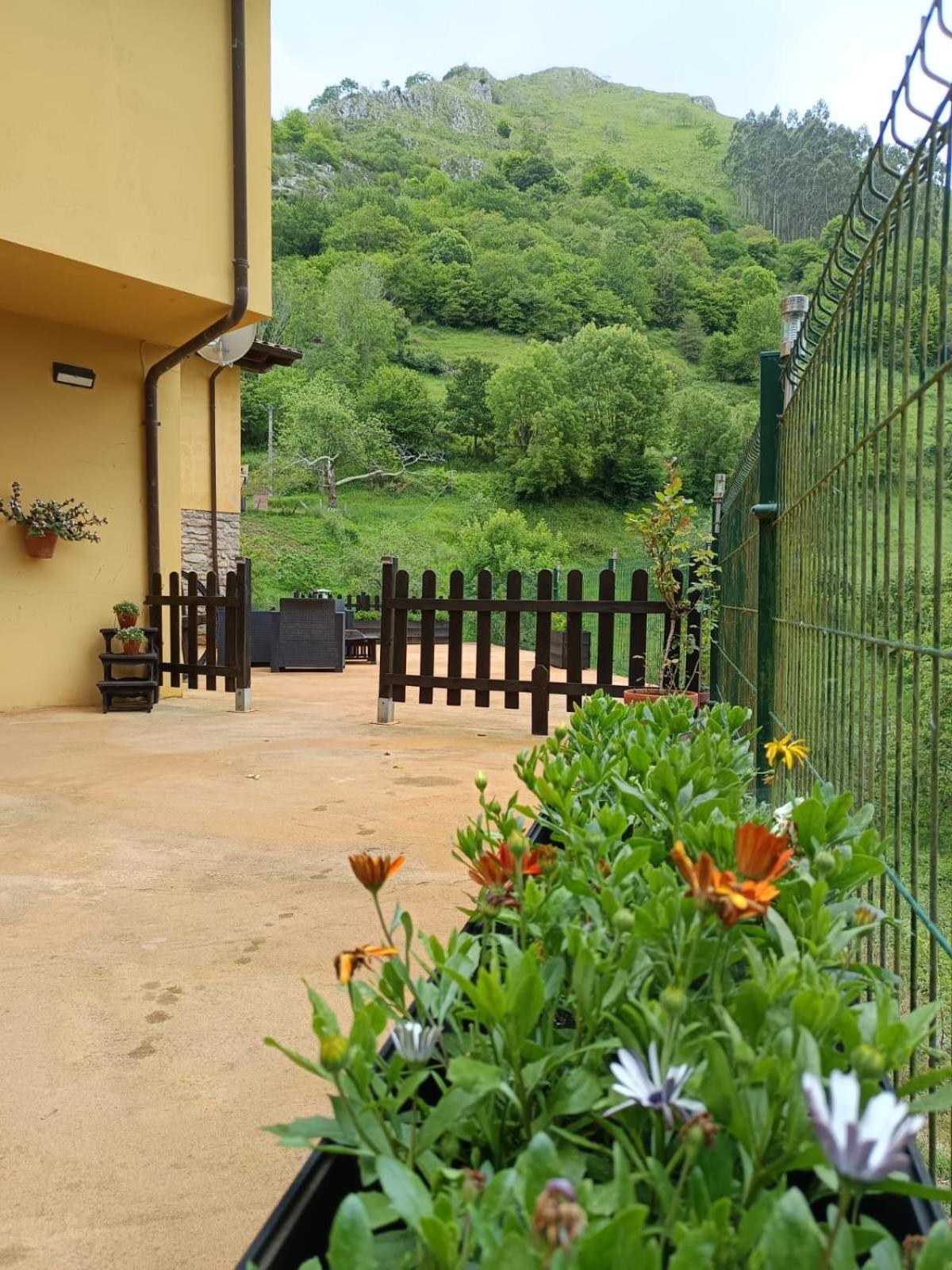 Carroceu Rural Apartamento Onís Exterior foto